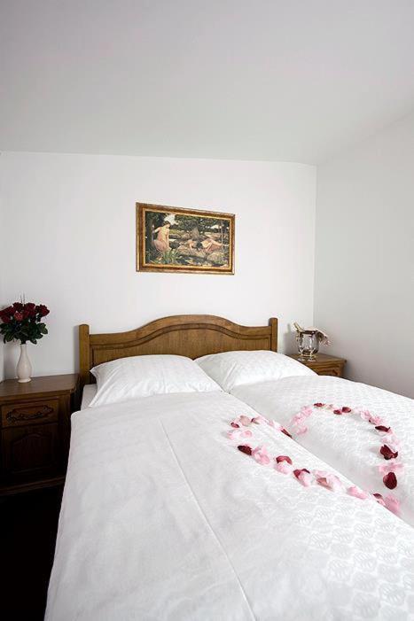 Hotel Golden Golem Praha Prague Exterior photo
